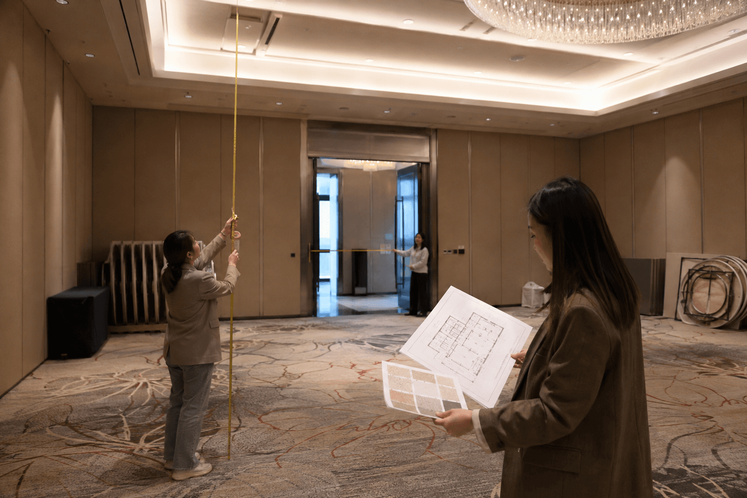 从新人故事色彩材料到宴会厅空间的主题取舍过程