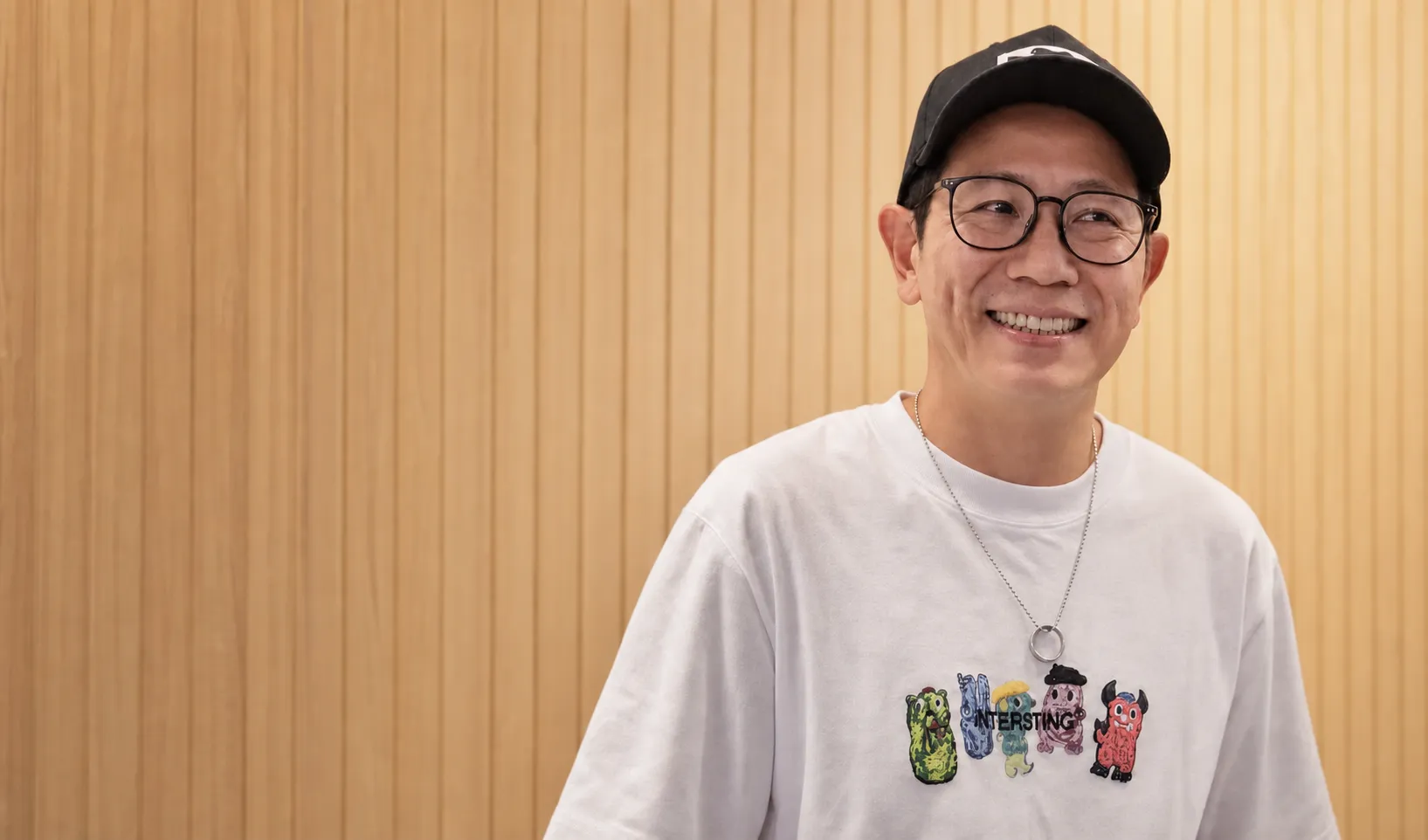 劉堅偉彩色肖像
